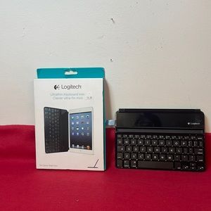 Logitech Ultra thin Keyboard Black for IPad Mini